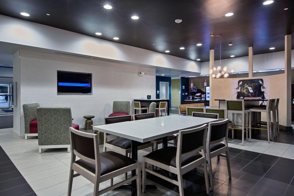 Holiday Inn Express & Suites Carlisle By Ihg Exterior foto