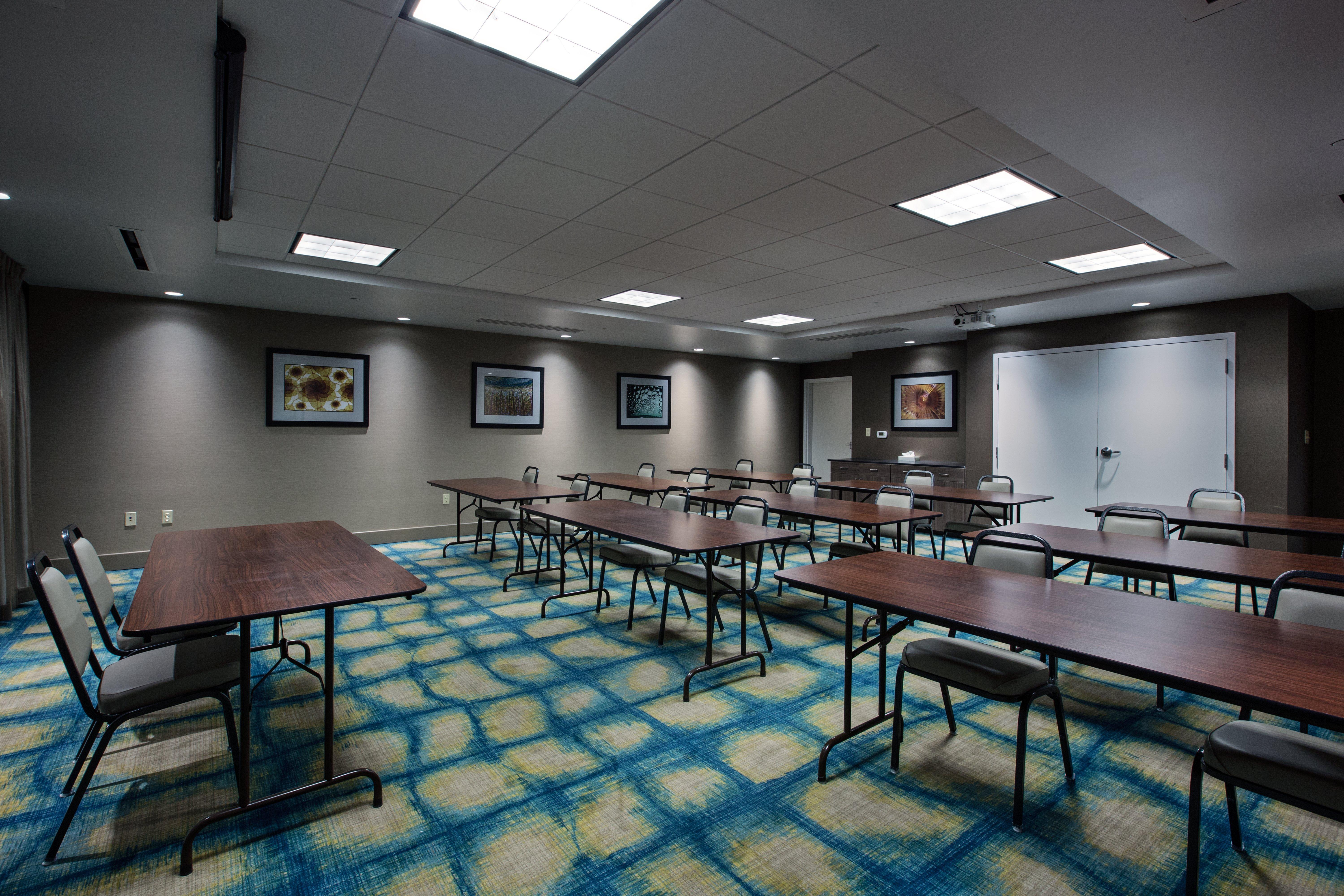 Holiday Inn Express & Suites Carlisle By Ihg Exterior foto