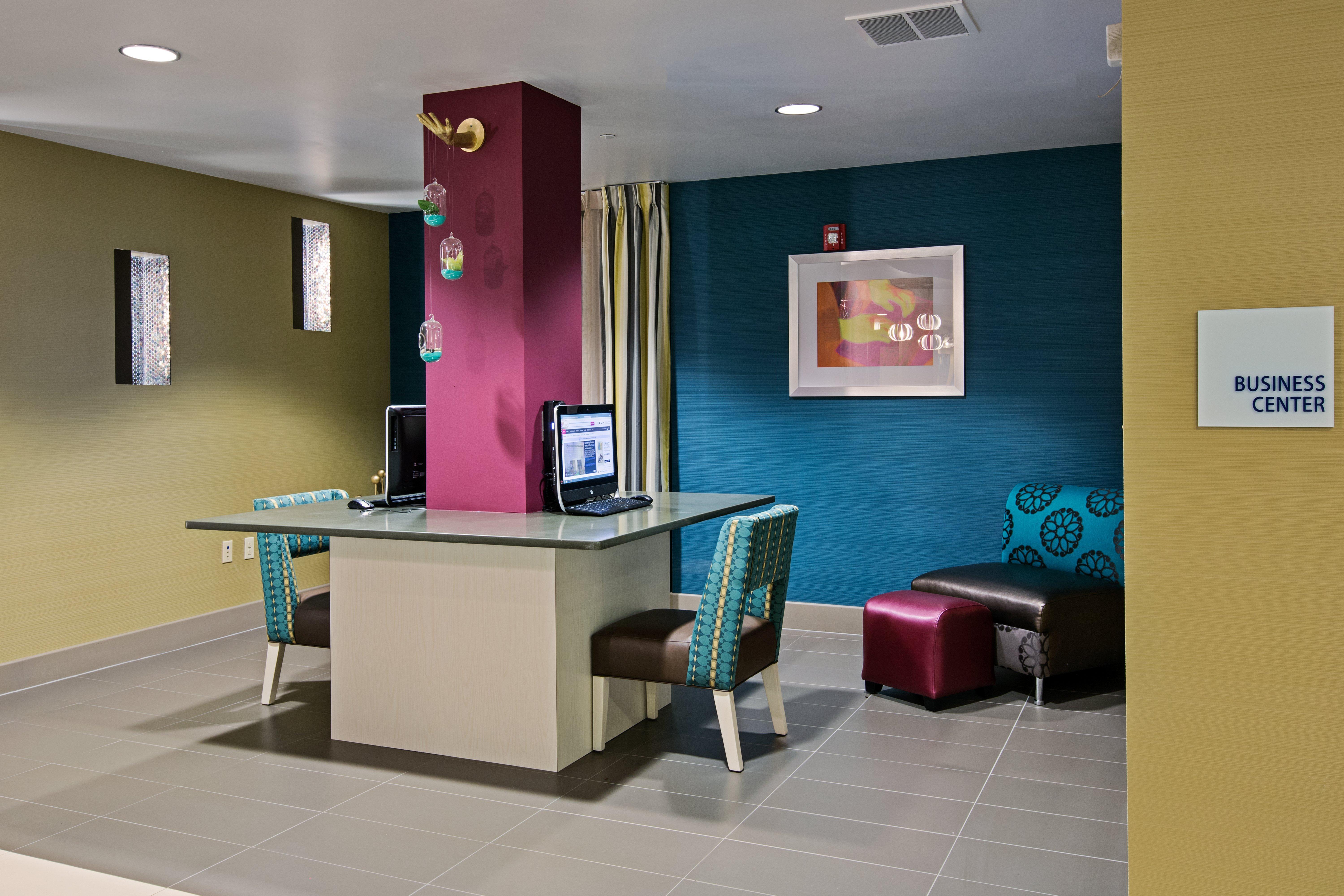 Holiday Inn Express & Suites Carlisle By Ihg Exterior foto